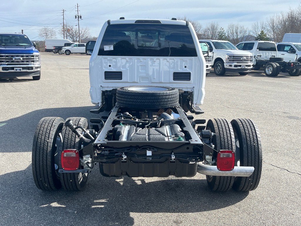 2026 Ford Super Duty F-550 DRW XL DRW