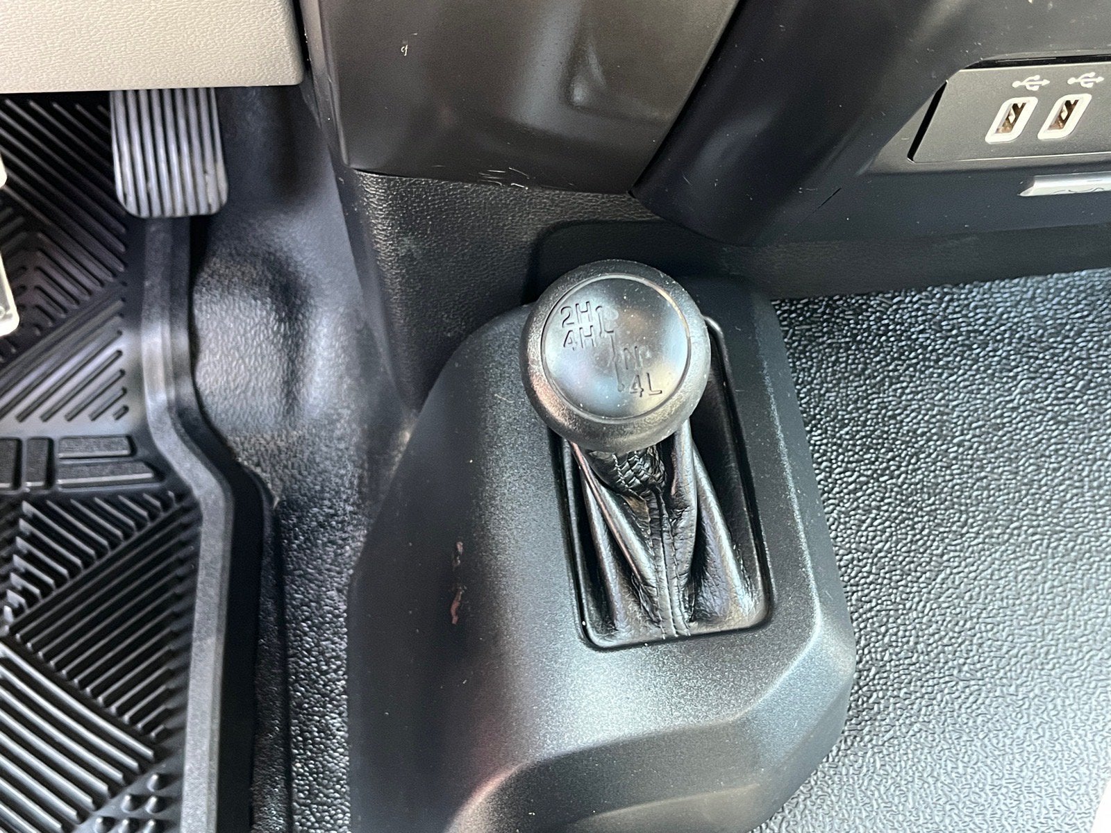 2017 Ford Super Duty F-550 DRW XL