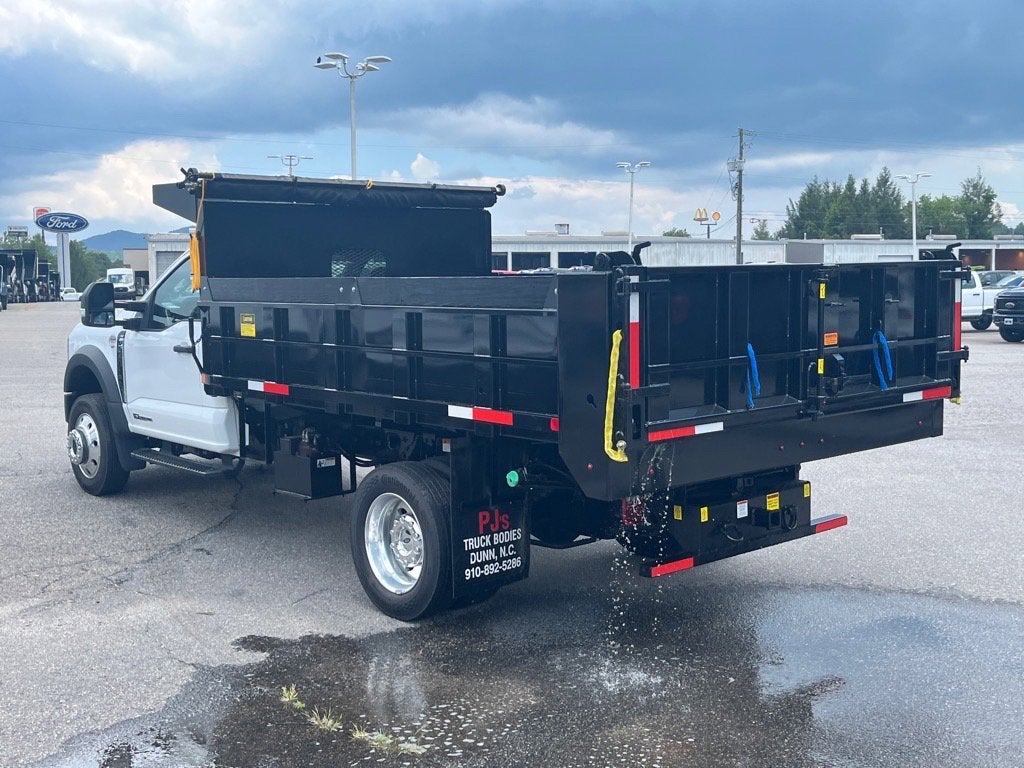 2025 Ford Super Duty F-550 DRW XLT DRW