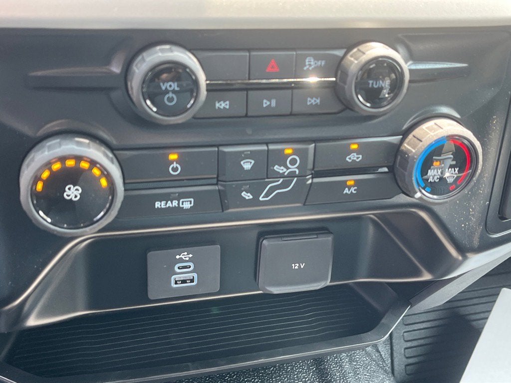 2025 Ford Super Duty F-550 DRW XLT DRW