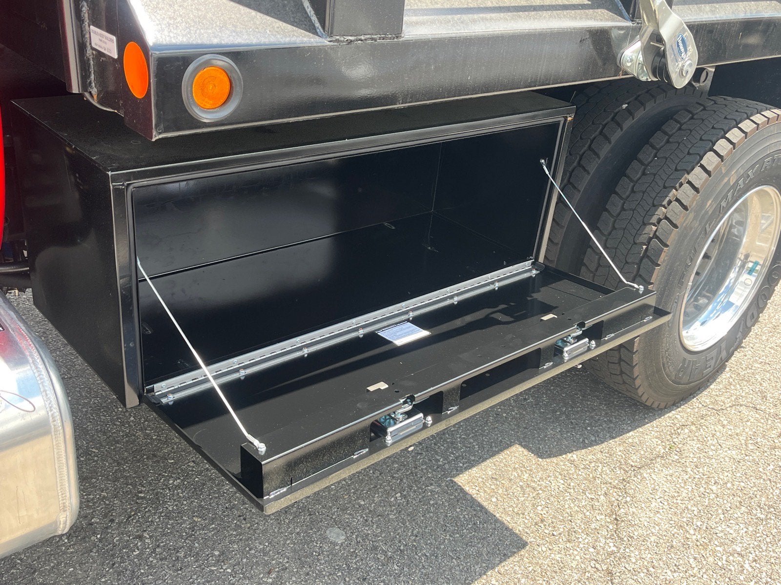 2026 Ford F-750SD Base