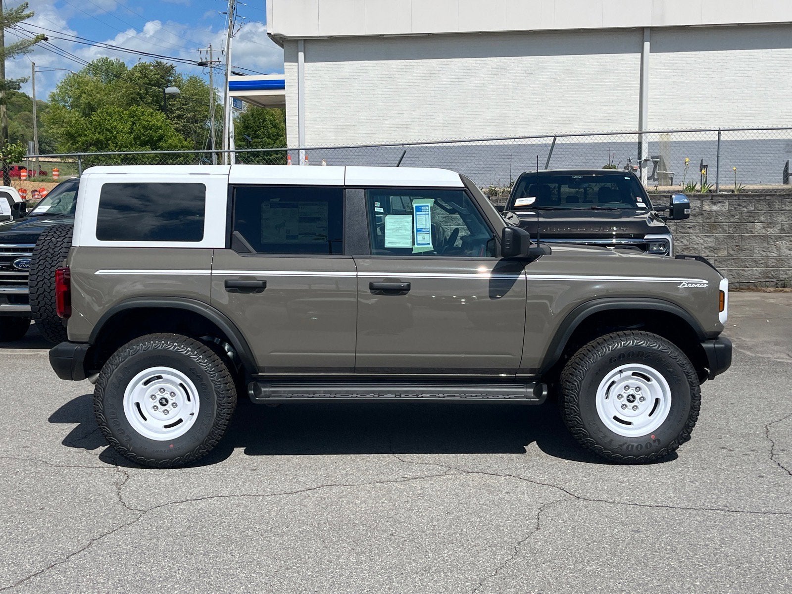 2026 Ford Bronco Heritage Edition