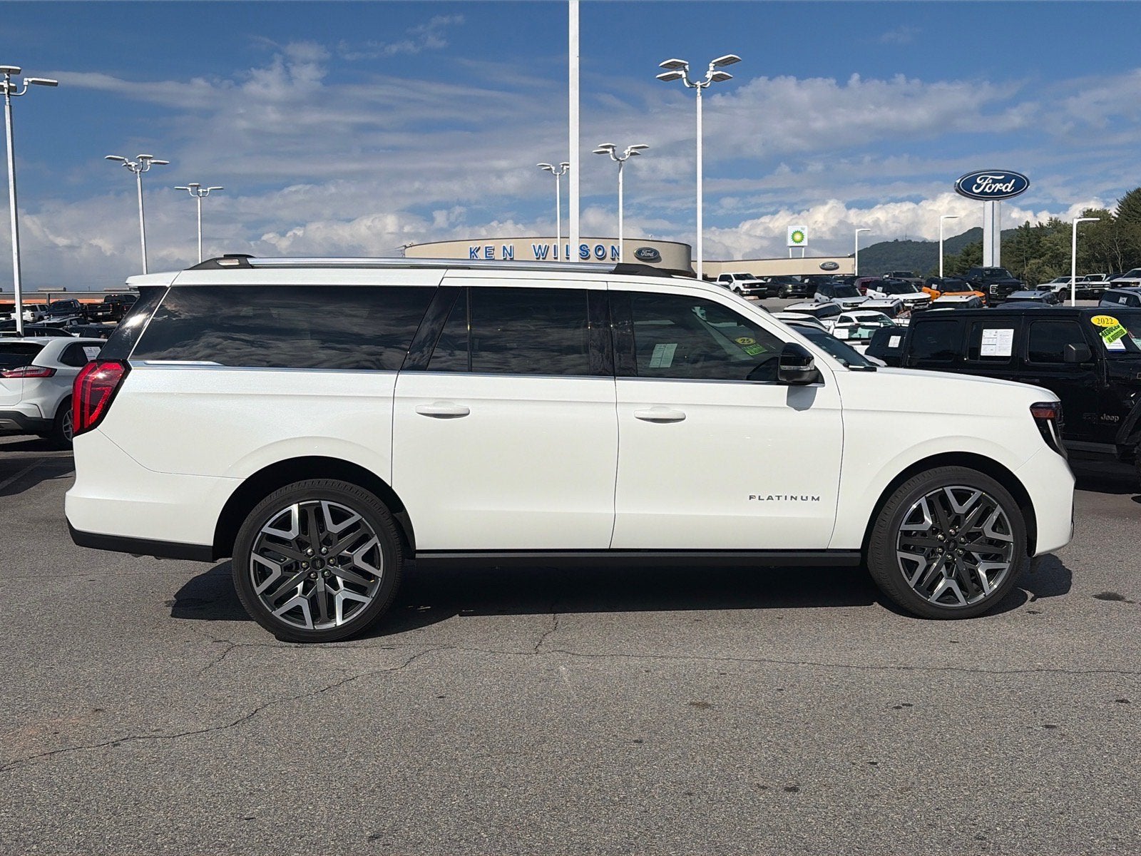 2027 Ford Expedition Max Platinum