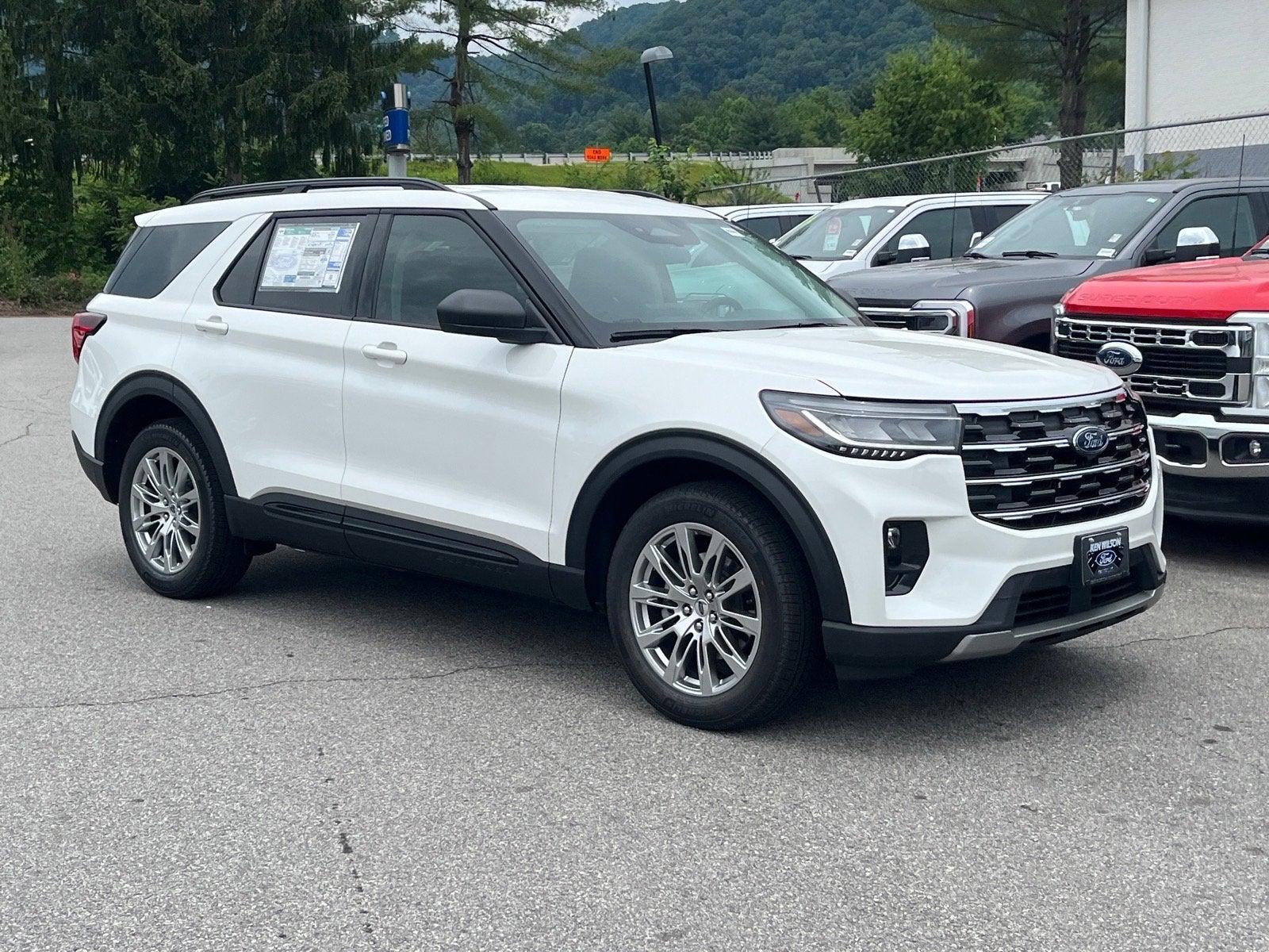 2026 Ford Explorer Active w/200A Pkg