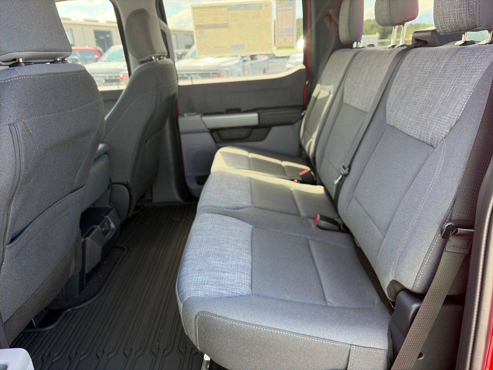 2026 Ford Super Duty F-350 SRW XLT