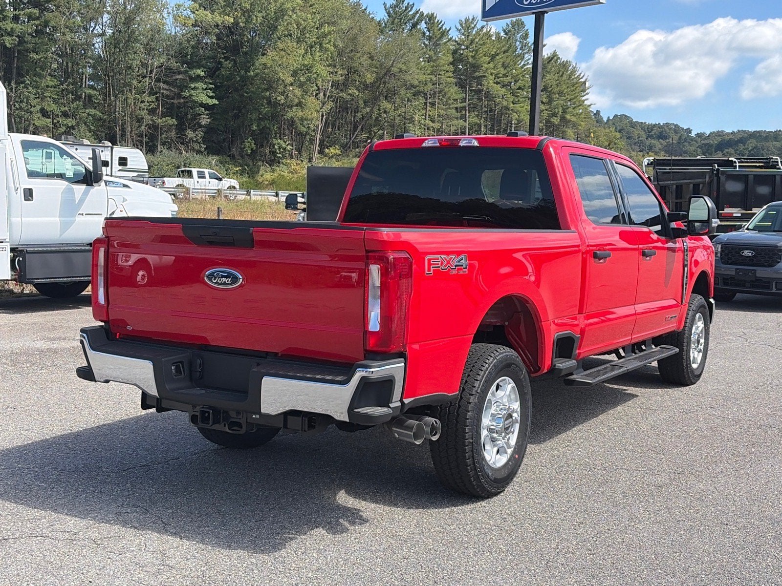 2026 Ford Super Duty F-350 SRW XLT