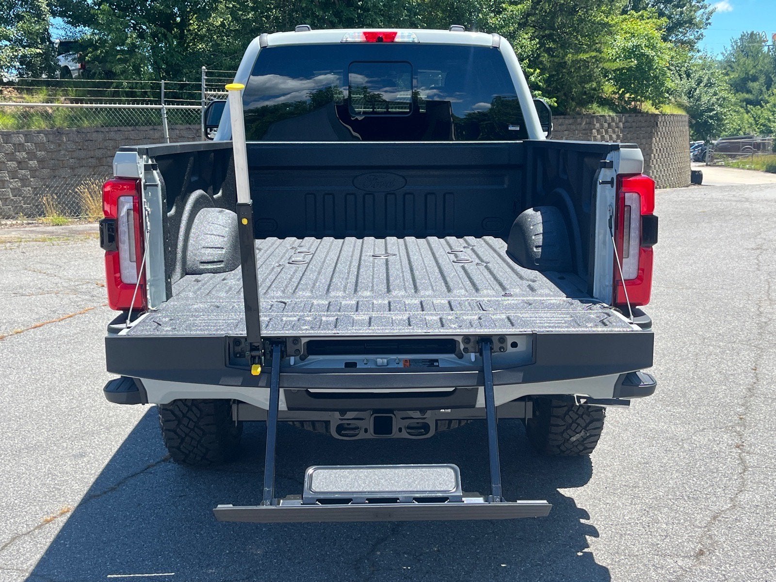 2026 Ford Super Duty F-350 SRW Platinum