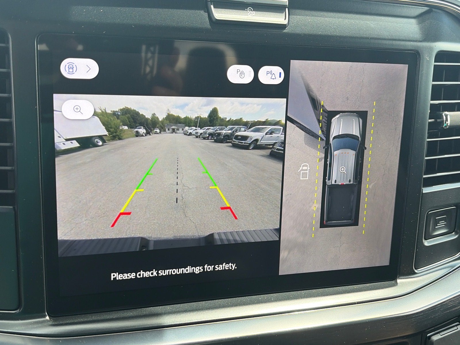2026 Ford Super Duty F-350 SRW LARIAT