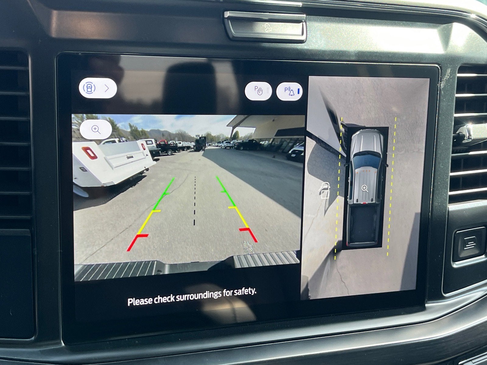 2026 Ford Super Duty F-350 SRW LARIAT