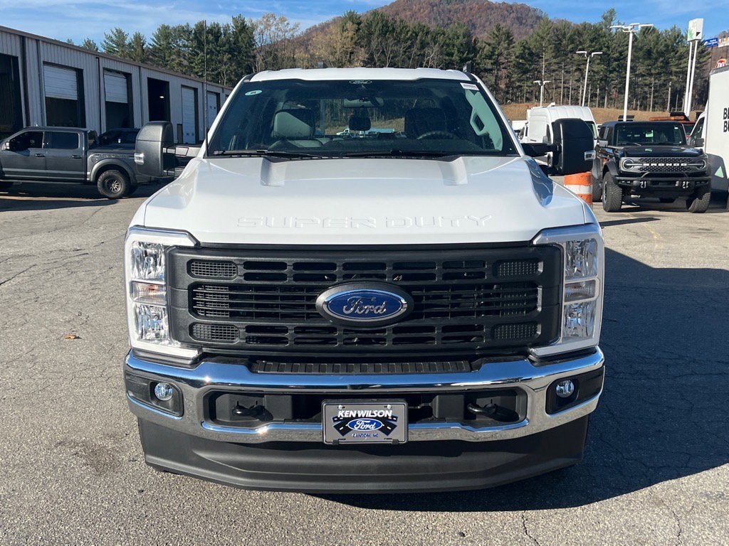 2026 Ford Super Duty F-350 SRW XL