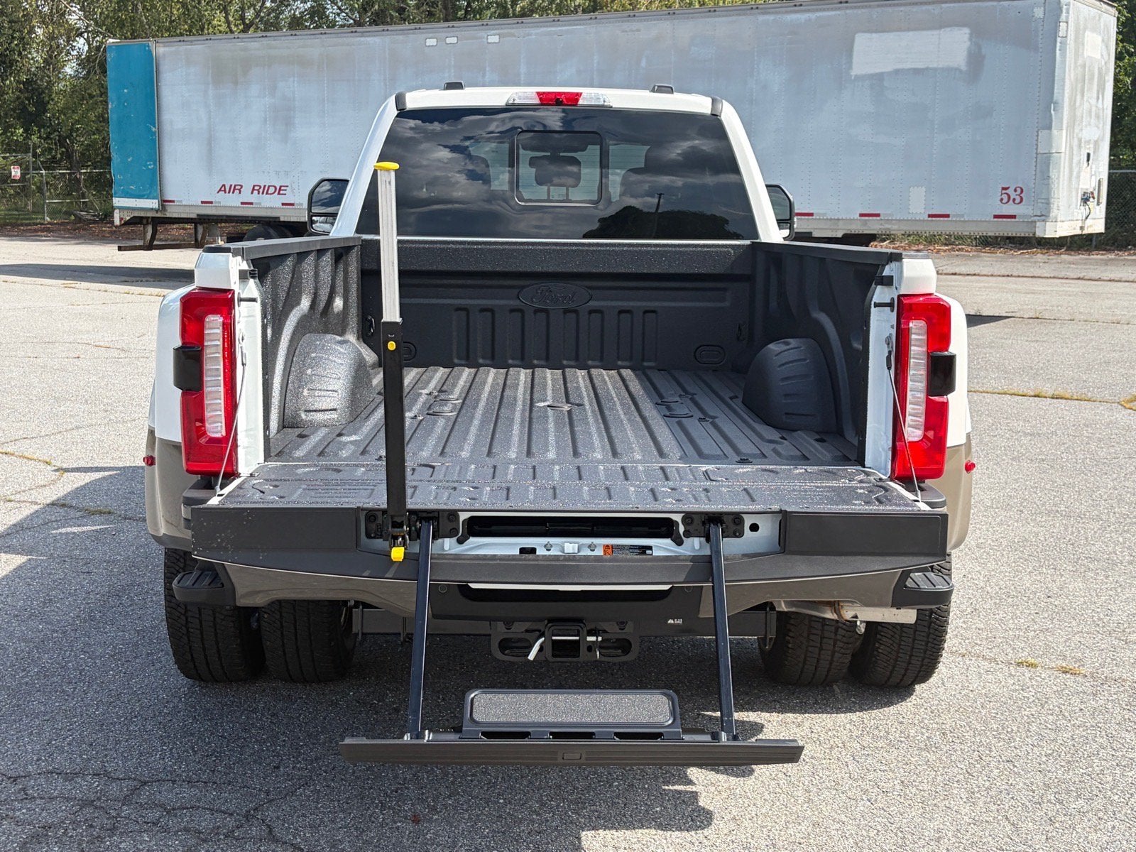 2026 Ford Super Duty F-350 DRW King Ranch DRW
